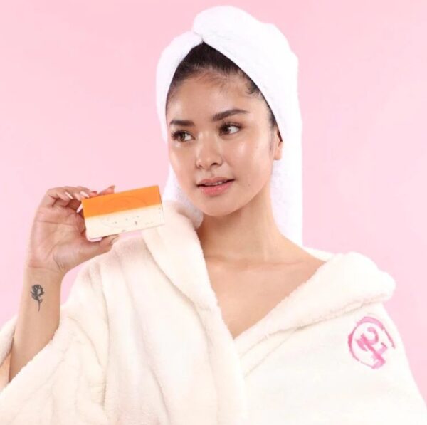 G21 Kojic Papaya Honey Oatmeal Duo Soap 150g - Image 2